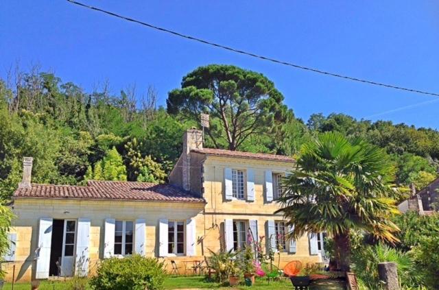 Вілла Le Pain De Lune Gite Et Chambre D'Hotes Avec Piscine Bourg-sur-Gironde Екстер'єр фото